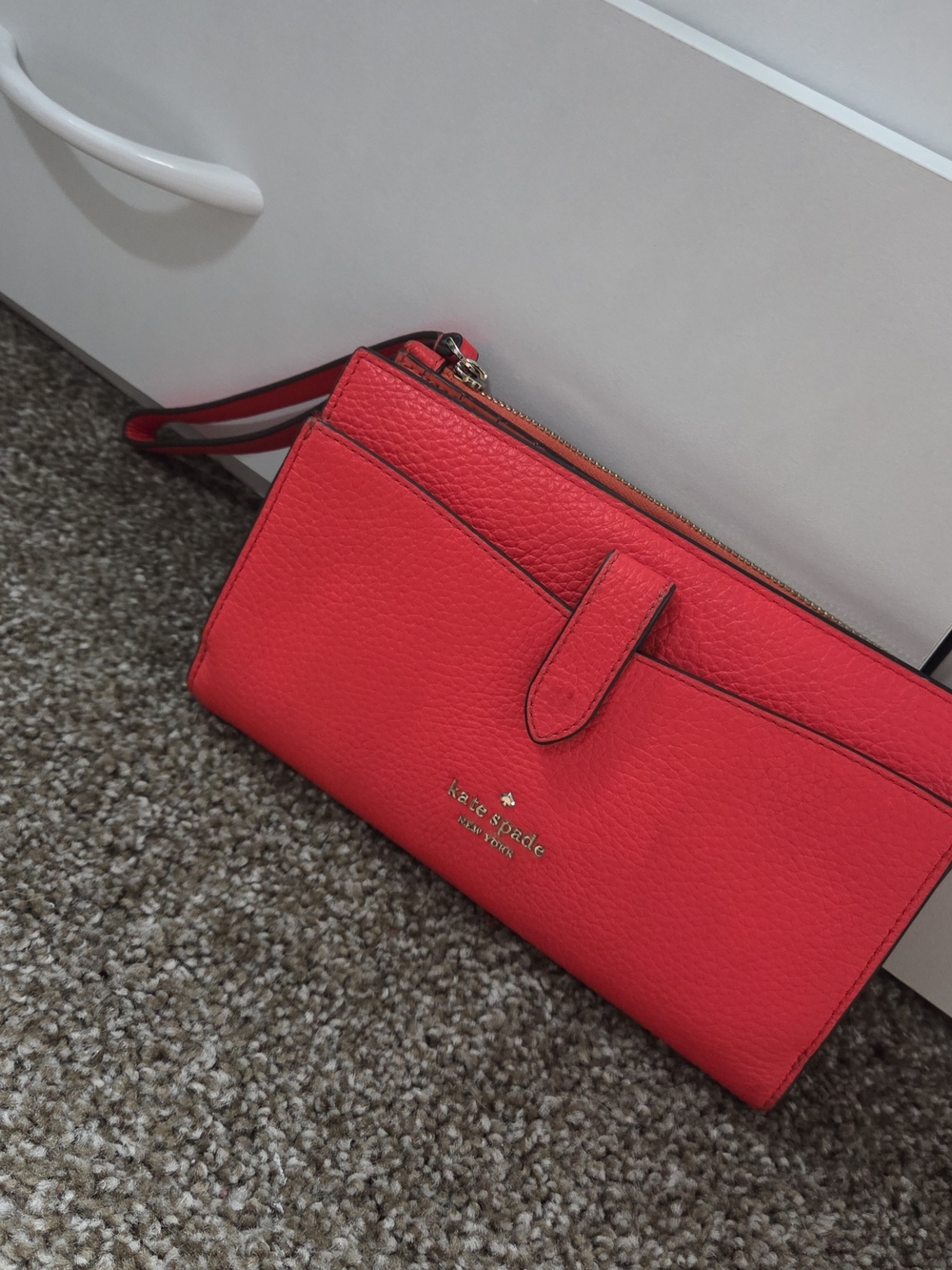 🍒 Red Kate Spade  Leather Wristlet Wallet